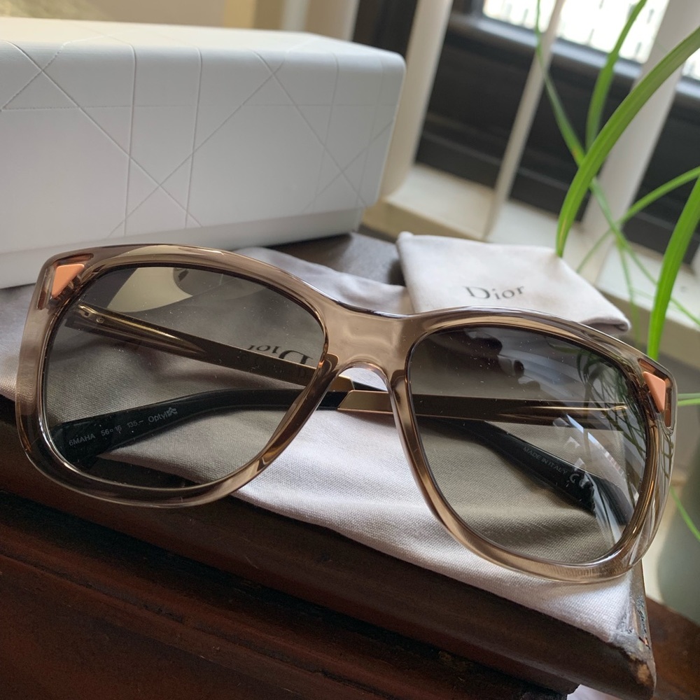 ⛔️SOLD🌸Authentic DIOR 56 Cat eye Acetate Sunglass - Picture 3 of 8